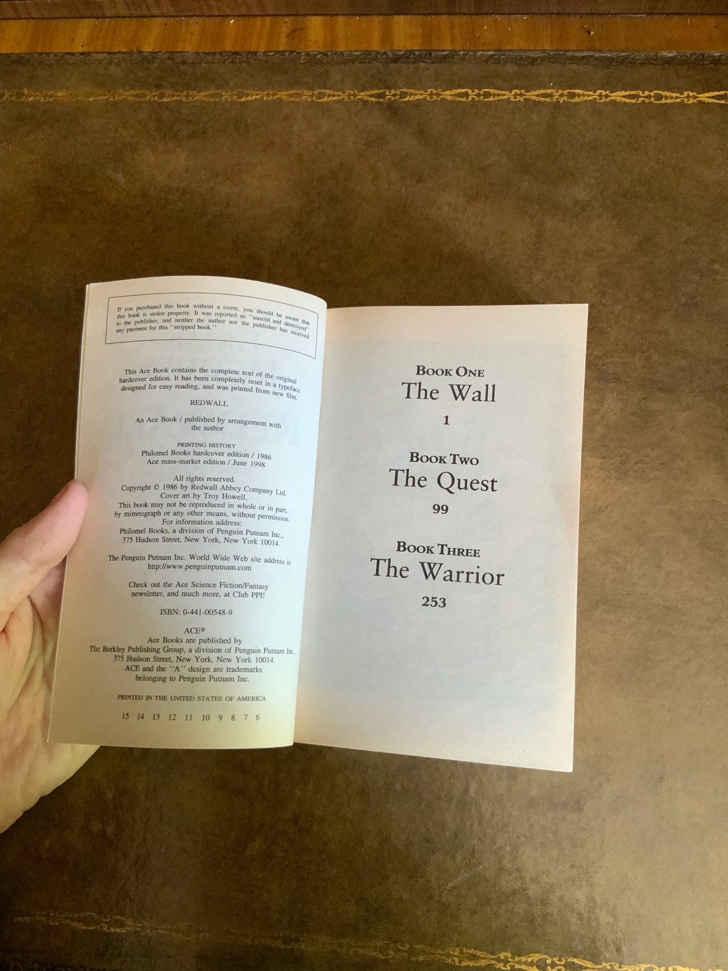 Redwall by Brian Jacques - Paperback