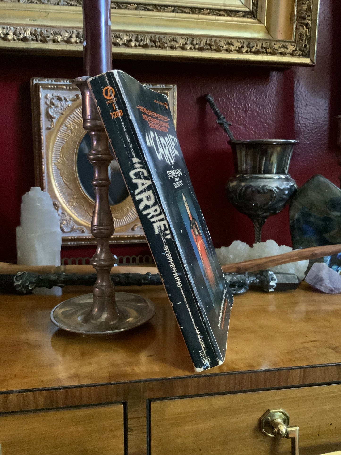 Carrie by Stephen King - 1975 Signet Paperback Movie Edition