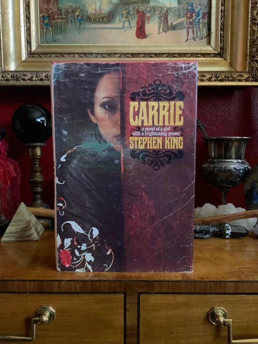 Carrie by Stephen King - Book Club Edition