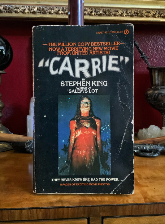 Carrie by Stephen King - 1975 Signet Paperback Movie Edition